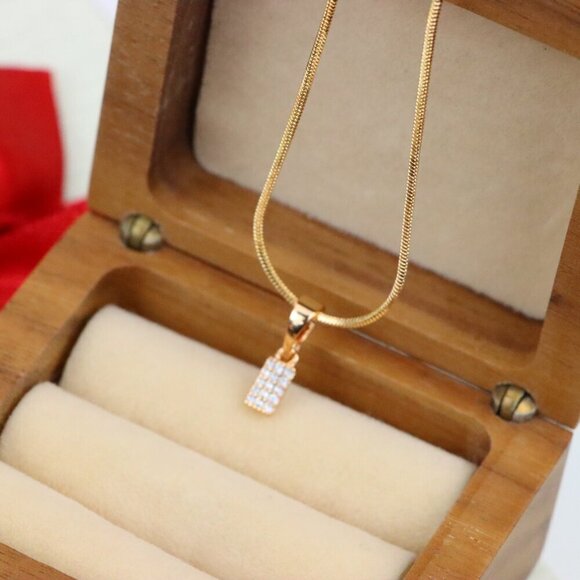 "Rose Gold Plated Rectangular Pendant with Crystal Detailing, XPPT1196 - Picture 8 of 12